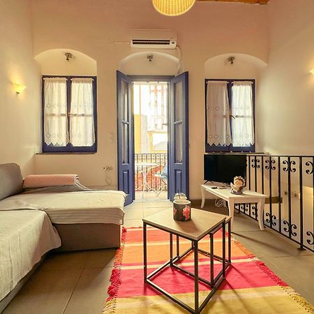 Kali Strata 2 - Downtown Apartment Symi Bagian luar foto