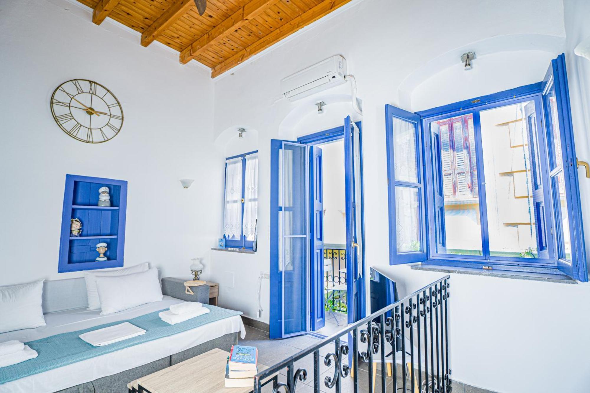 Kali Strata 2 - Downtown Apartment Symi Bagian luar foto